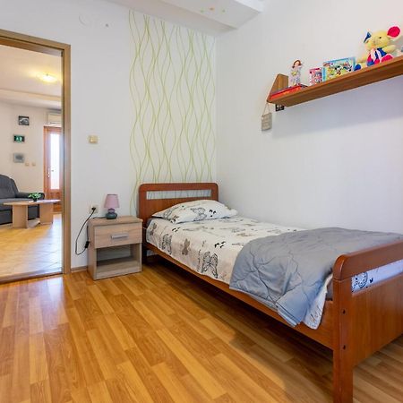 Apartments Armando Fažana Szoba fotó