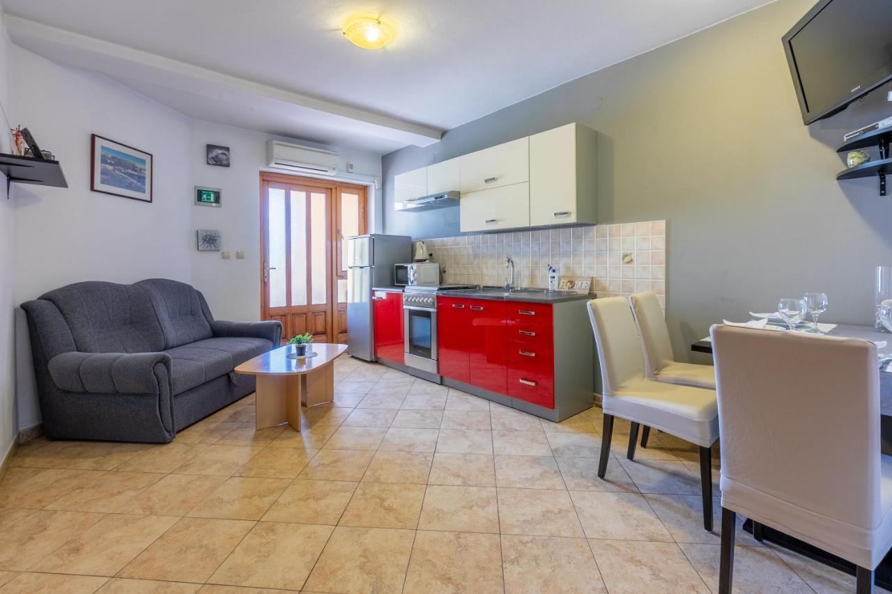 Apartments Armando Fažana Kültér fotó