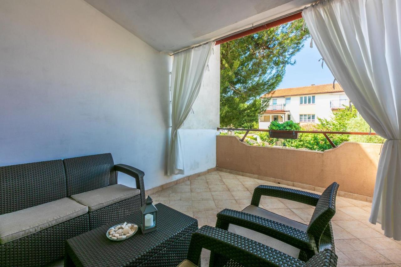 Apartments Armando Fažana Kültér fotó