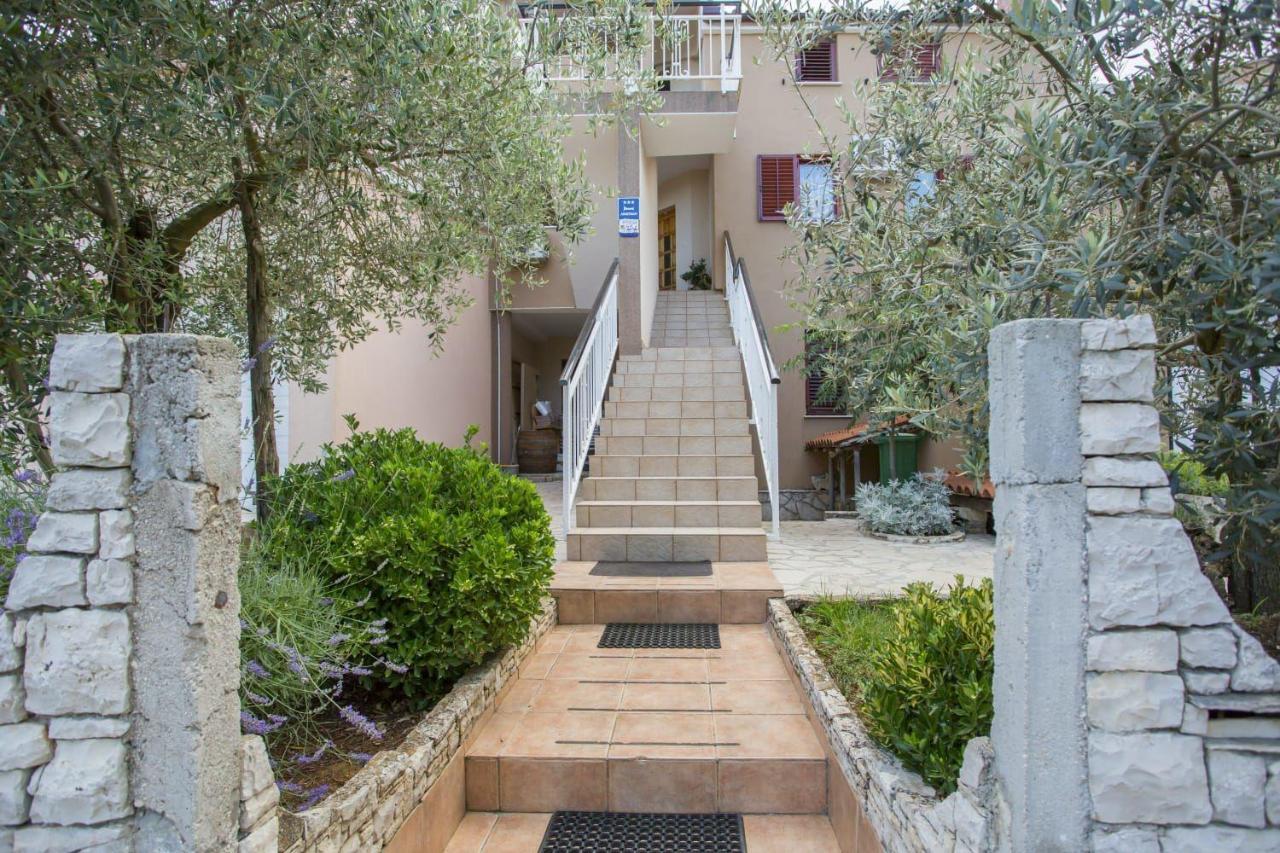 Apartments Armando Fažana Kültér fotó
